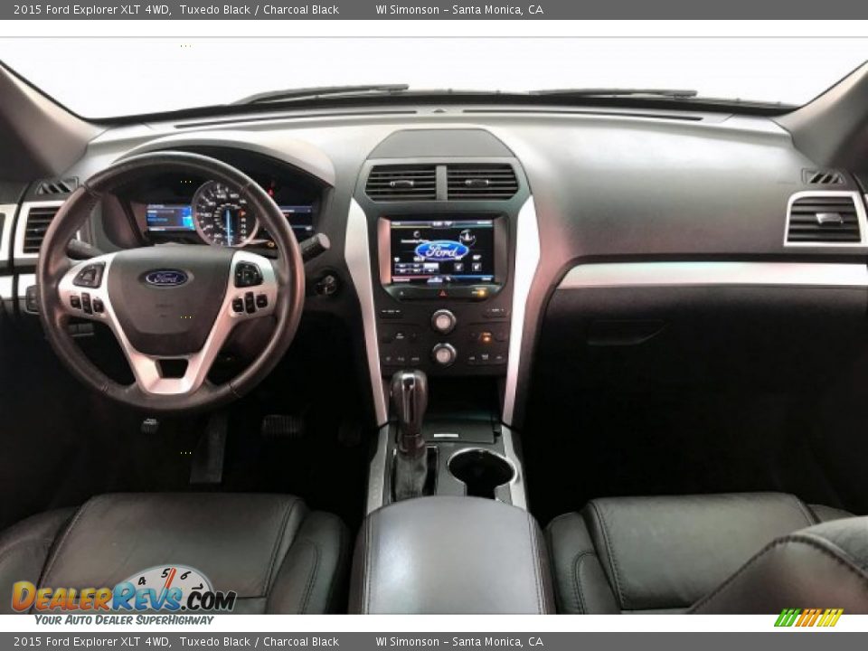 2015 Ford Explorer XLT 4WD Tuxedo Black / Charcoal Black Photo #17