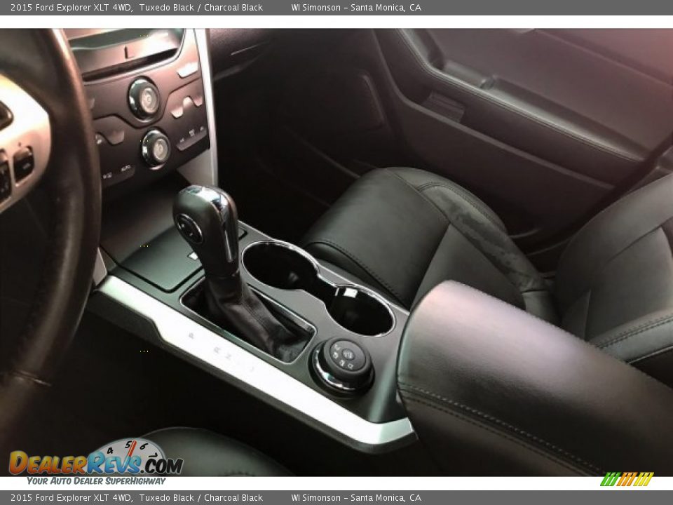 2015 Ford Explorer XLT 4WD Tuxedo Black / Charcoal Black Photo #23