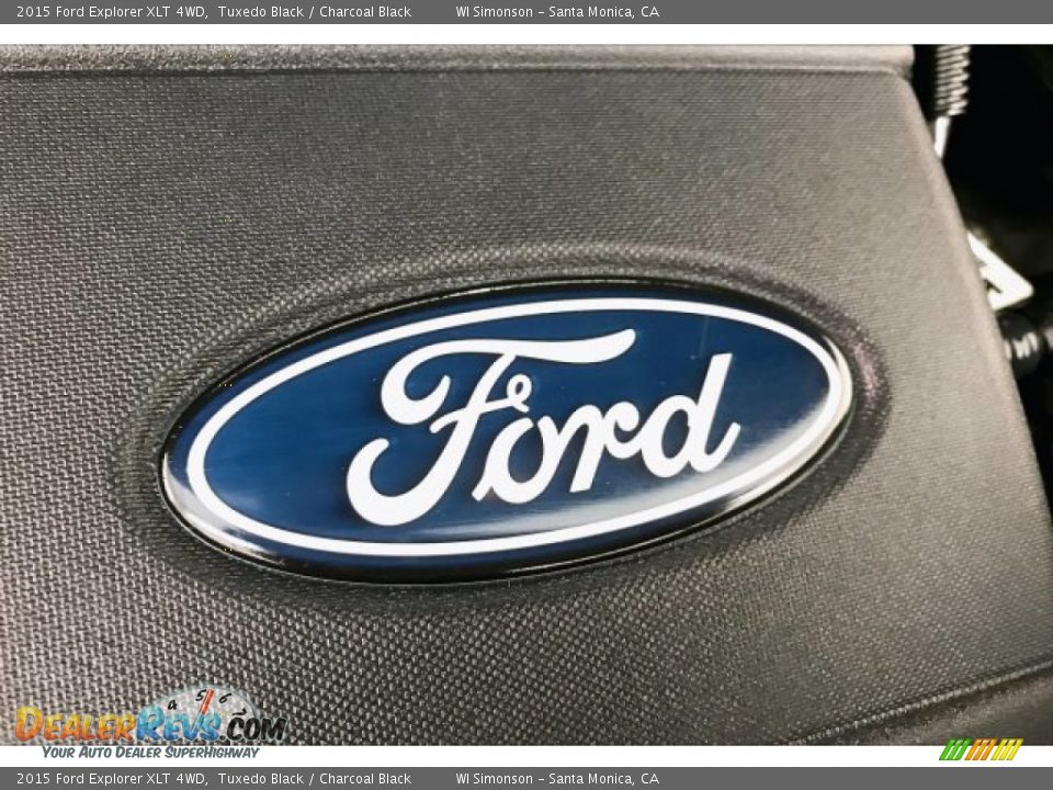 2015 Ford Explorer XLT 4WD Tuxedo Black / Charcoal Black Photo #30