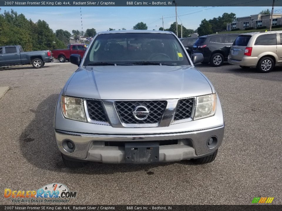2007 Nissan Frontier SE King Cab 4x4 Radiant Silver / Graphite Photo #8