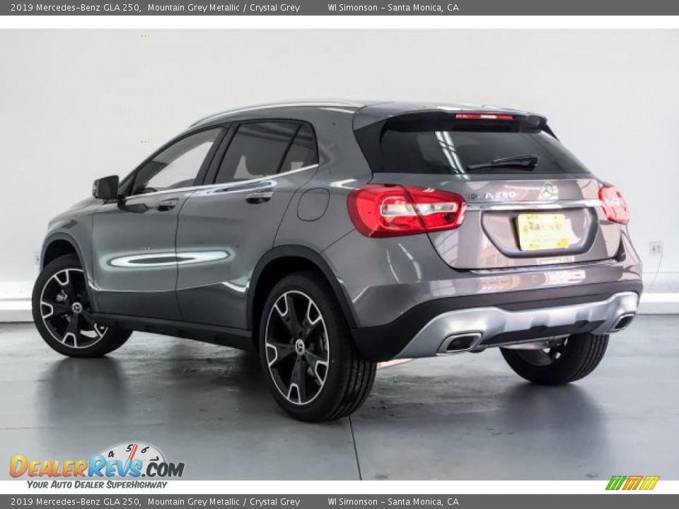 2019 Mercedes-Benz GLA 250 Mountain Grey Metallic / Crystal Grey Photo #2