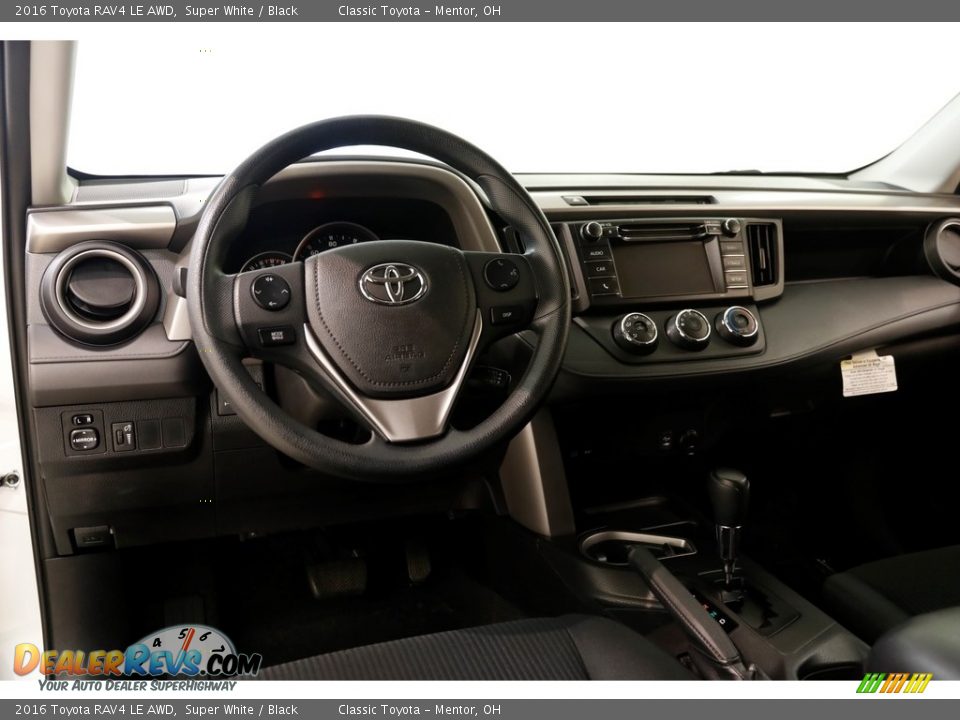 2016 Toyota RAV4 LE AWD Super White / Black Photo #6