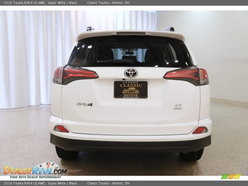 2016 Toyota RAV4 LE AWD Super White / Black Photo #16