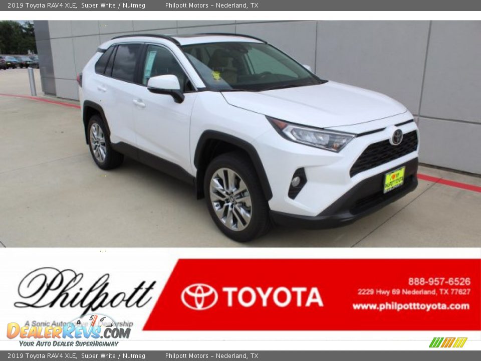 2019 Toyota RAV4 XLE Super White / Nutmeg Photo #1