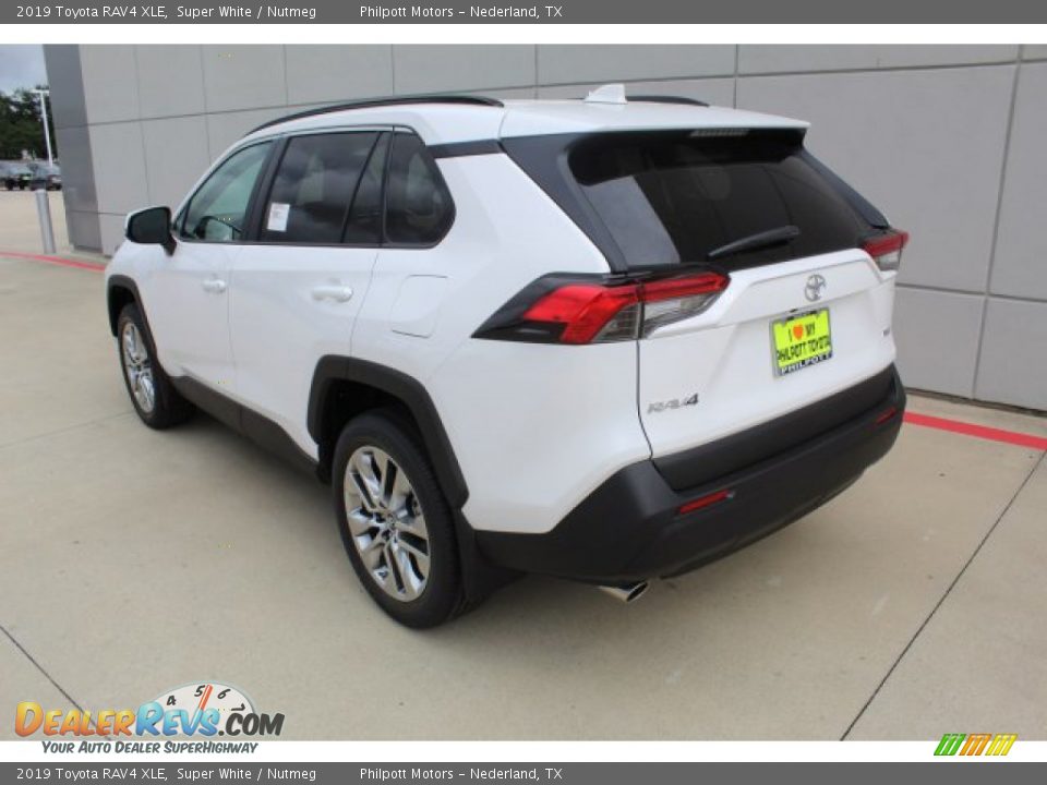 2019 Toyota RAV4 XLE Super White / Nutmeg Photo #5