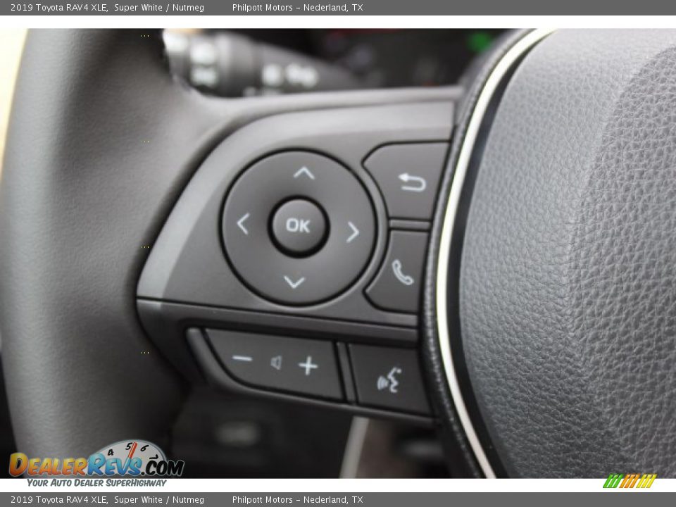 2019 Toyota RAV4 XLE Super White / Nutmeg Photo #13