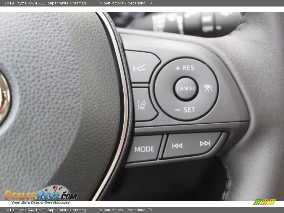 2019 Toyota RAV4 XLE Super White / Nutmeg Photo #14