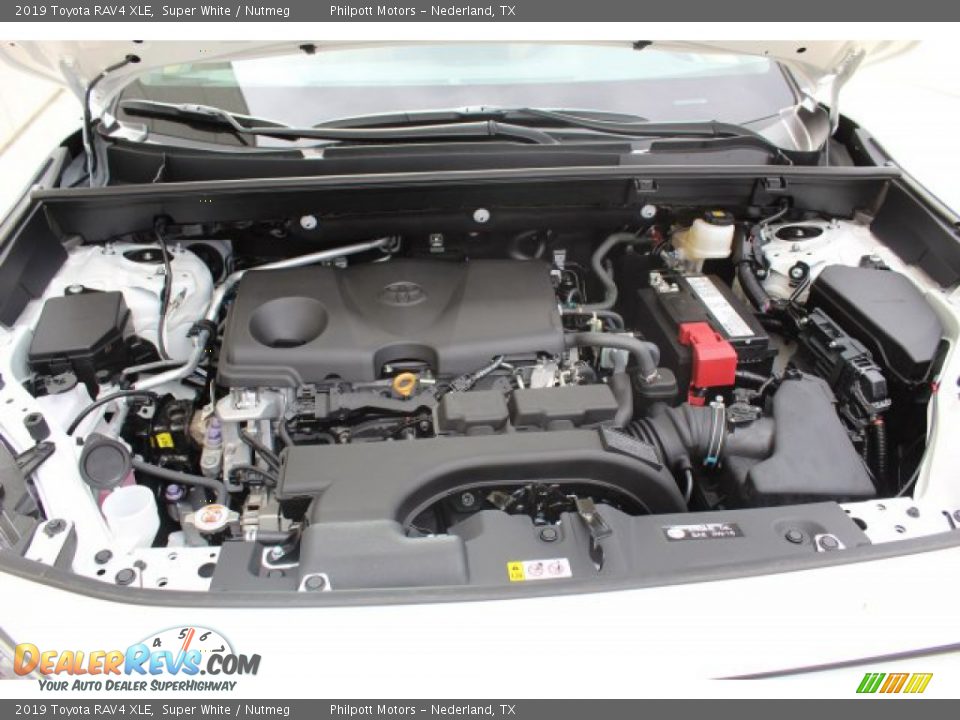 2019 Toyota RAV4 XLE Super White / Nutmeg Photo #24