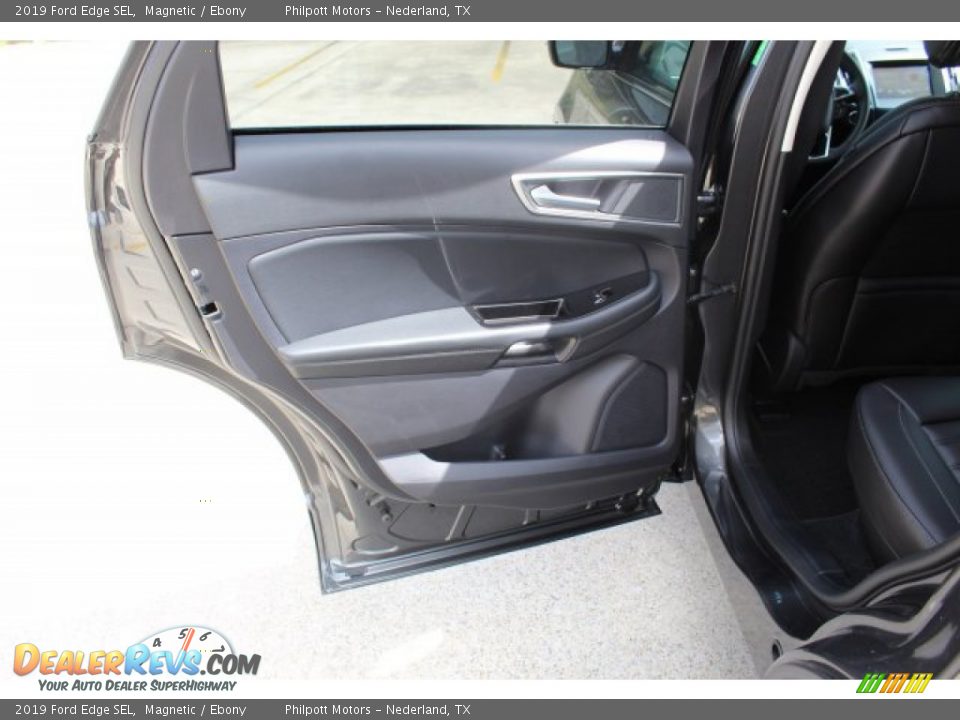 2019 Ford Edge SEL Magnetic / Ebony Photo #19