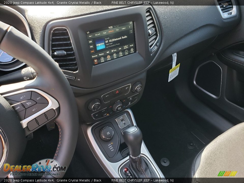 2020 Jeep Compass Latitude 4x4 Granite Crystal Metallic / Black Photo #10