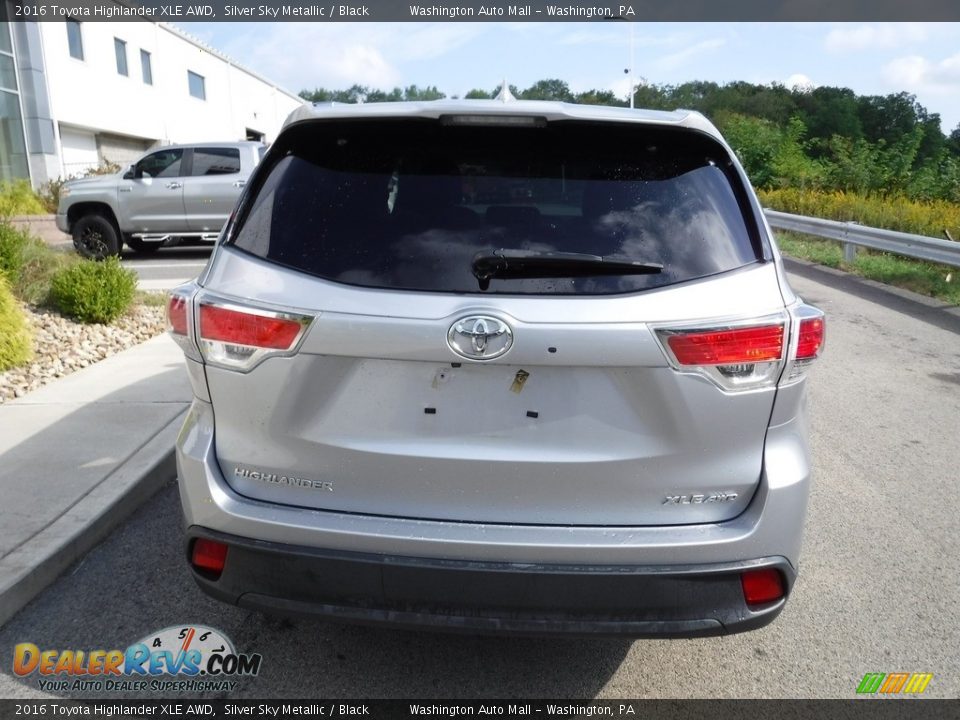 2016 Toyota Highlander XLE AWD Silver Sky Metallic / Black Photo #8
