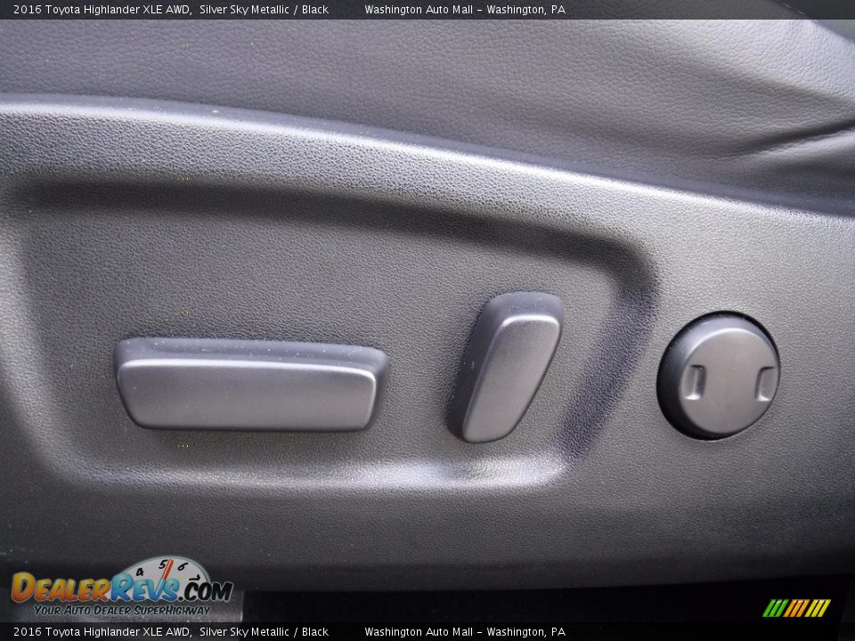 2016 Toyota Highlander XLE AWD Silver Sky Metallic / Black Photo #15