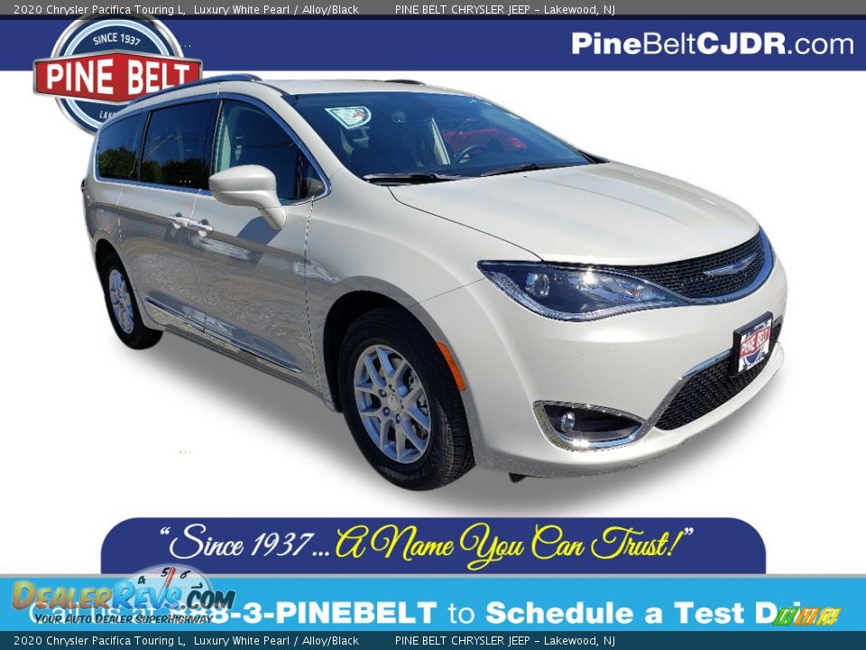 2020 Chrysler Pacifica Touring L Luxury White Pearl / Alloy/Black Photo #1