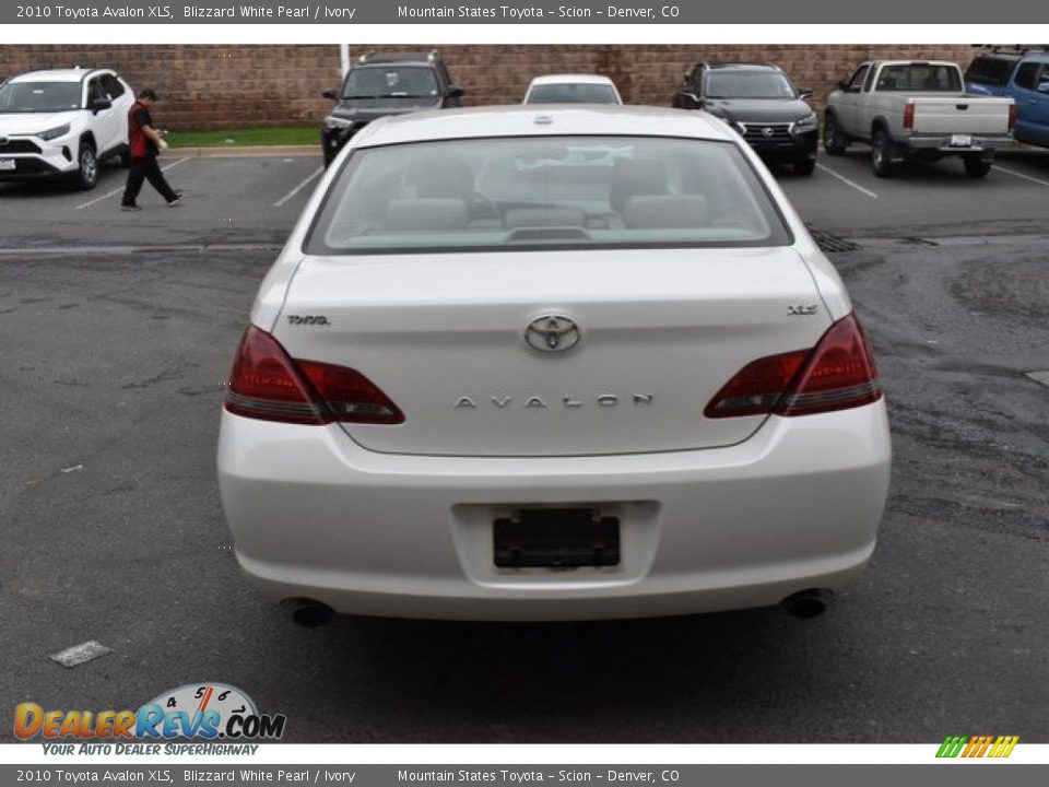 2010 Toyota Avalon XLS Blizzard White Pearl / Ivory Photo #5