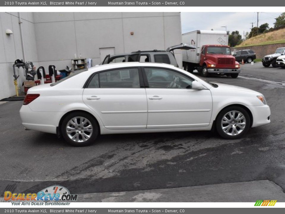 2010 Toyota Avalon XLS Blizzard White Pearl / Ivory Photo #7