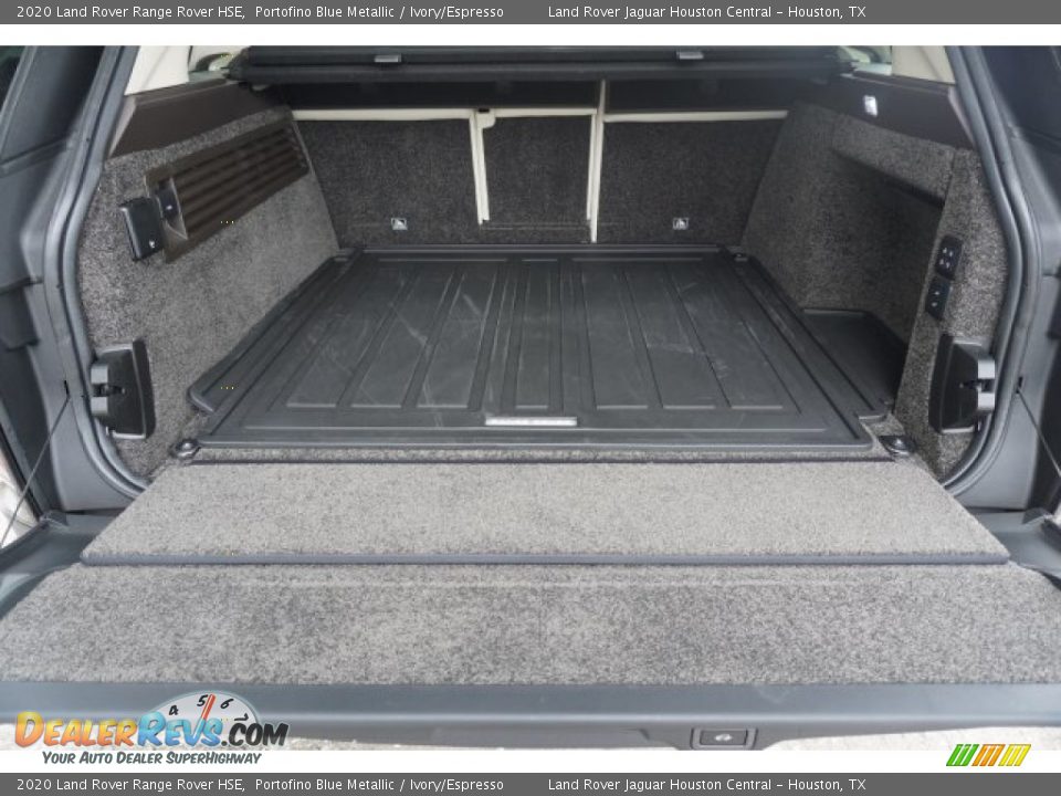 2020 Land Rover Range Rover HSE Trunk Photo #36