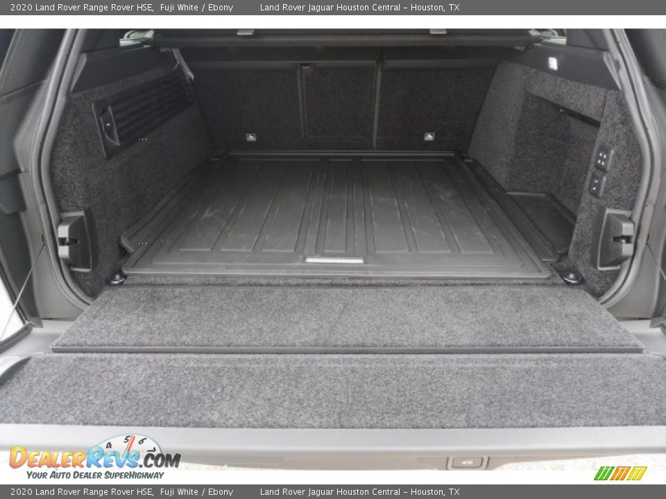 2020 Land Rover Range Rover HSE Trunk Photo #36