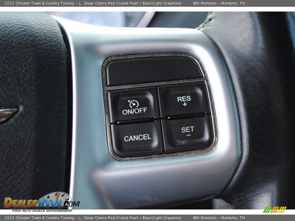 2013 Chrysler Town & Country Touring - L Deep Cherry Red Crystal Pearl / Black/Light Graystone Photo #15