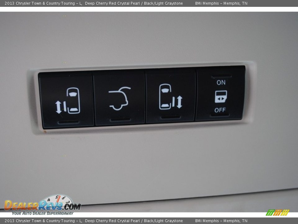2013 Chrysler Town & Country Touring - L Deep Cherry Red Crystal Pearl / Black/Light Graystone Photo #20