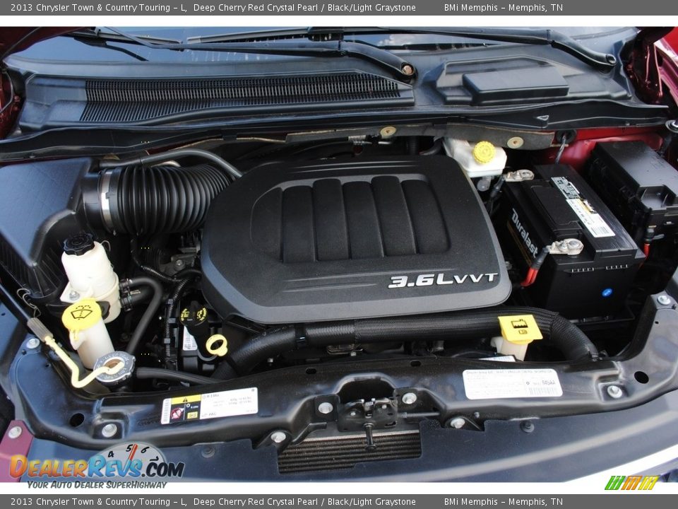 2013 Chrysler Town & Country Touring - L Deep Cherry Red Crystal Pearl / Black/Light Graystone Photo #29