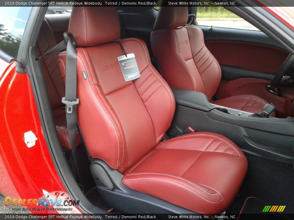Front Seat of 2019 Dodge Challenger SRT Hellcat Redeye Widebody Photo #14