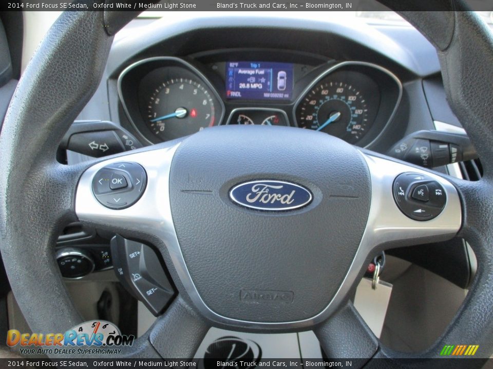 2014 Ford Focus SE Sedan Oxford White / Medium Light Stone Photo #11