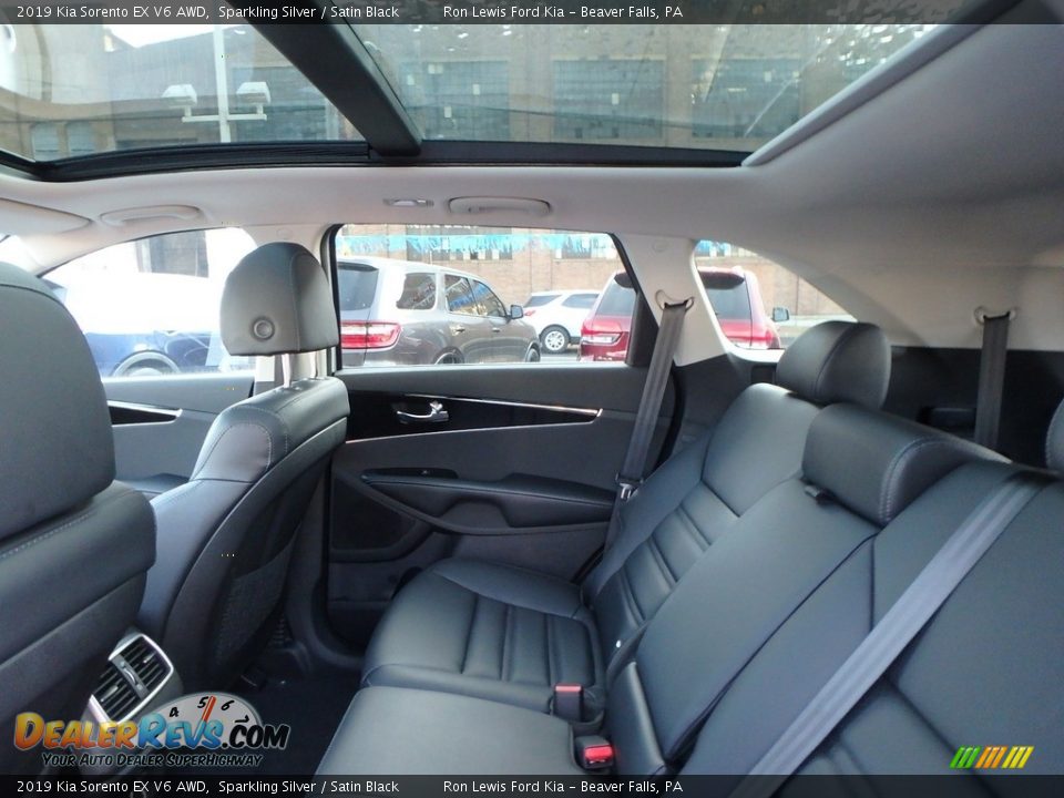 Rear Seat of 2019 Kia Sorento EX V6 AWD Photo #13