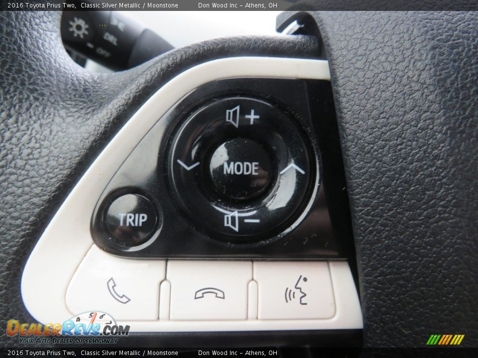 2016 Toyota Prius Two Classic Silver Metallic / Moonstone Photo #20