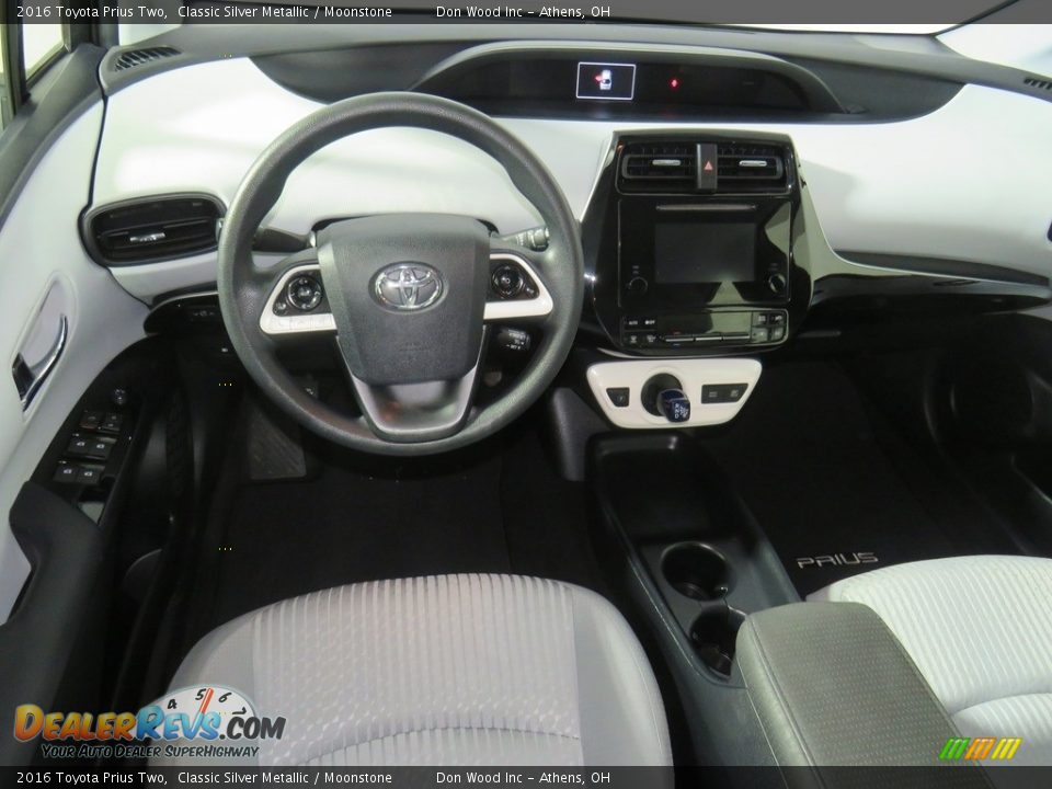 2016 Toyota Prius Two Classic Silver Metallic / Moonstone Photo #34