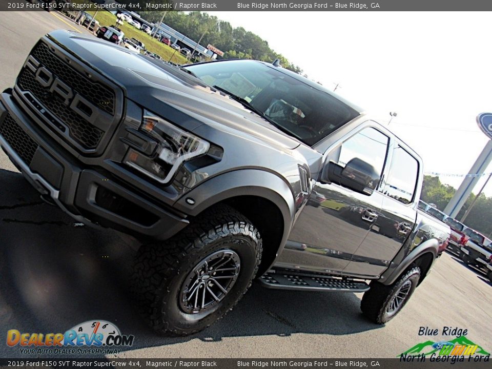 2019 Ford F150 SVT Raptor SuperCrew 4x4 Magnetic / Raptor Black Photo #36