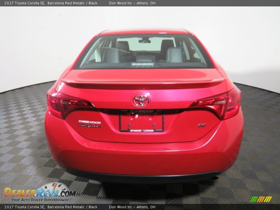 2017 Toyota Corolla SE Barcelona Red Metalic / Black Photo #12
