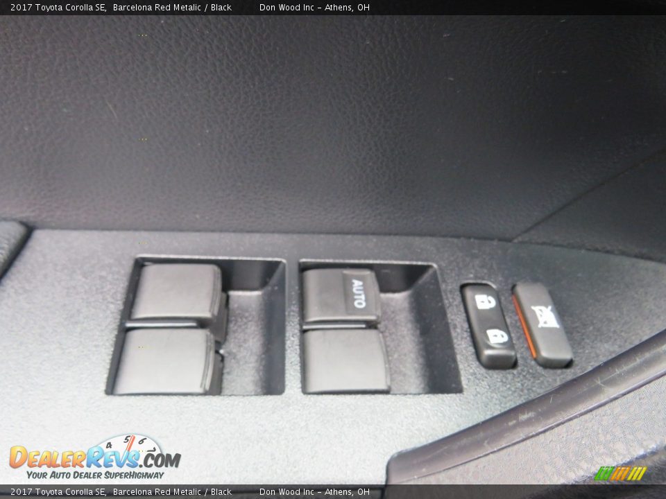 2017 Toyota Corolla SE Barcelona Red Metalic / Black Photo #17