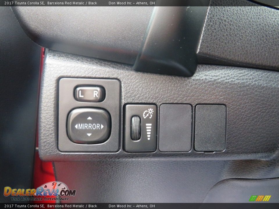 2017 Toyota Corolla SE Barcelona Red Metalic / Black Photo #18