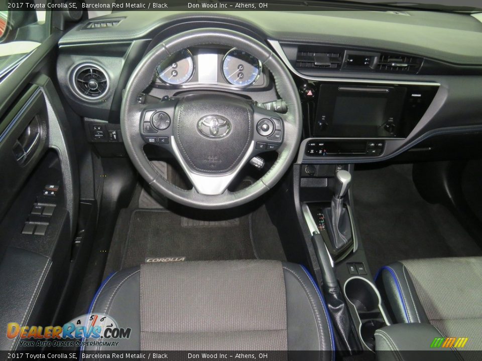 2017 Toyota Corolla SE Barcelona Red Metalic / Black Photo #36