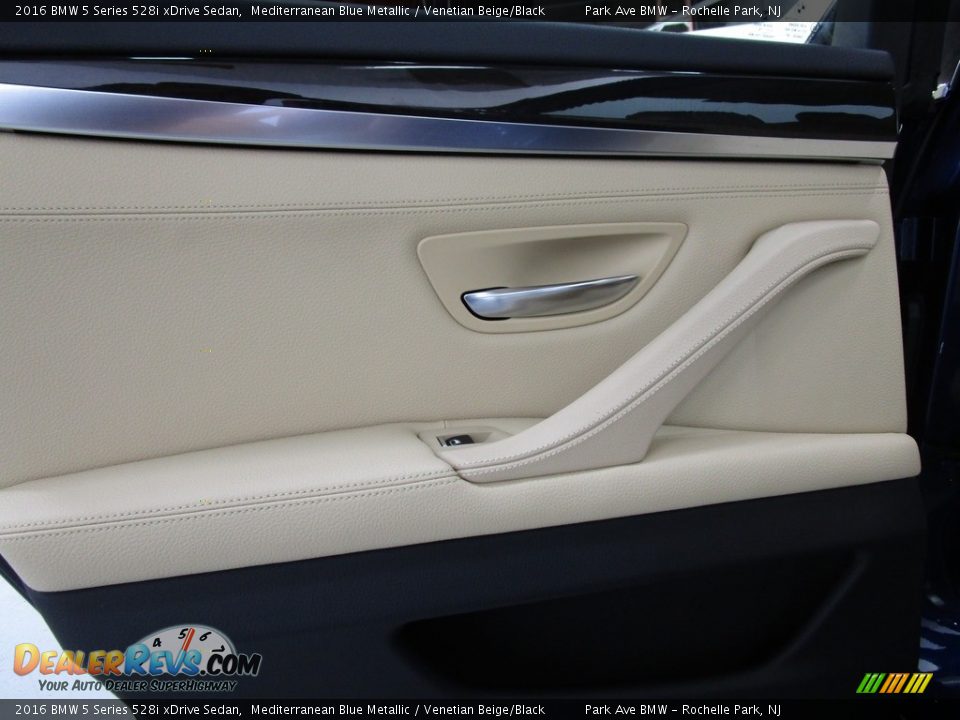 2016 BMW 5 Series 528i xDrive Sedan Mediterranean Blue Metallic / Venetian Beige/Black Photo #10