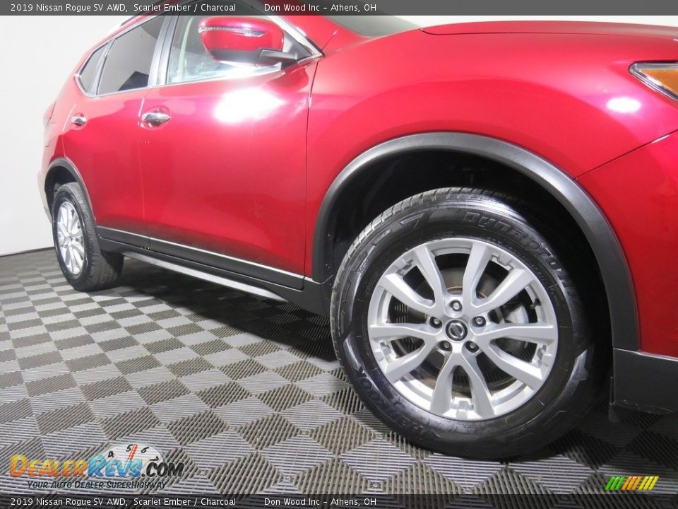 2019 Nissan Rogue SV AWD Scarlet Ember / Charcoal Photo #4