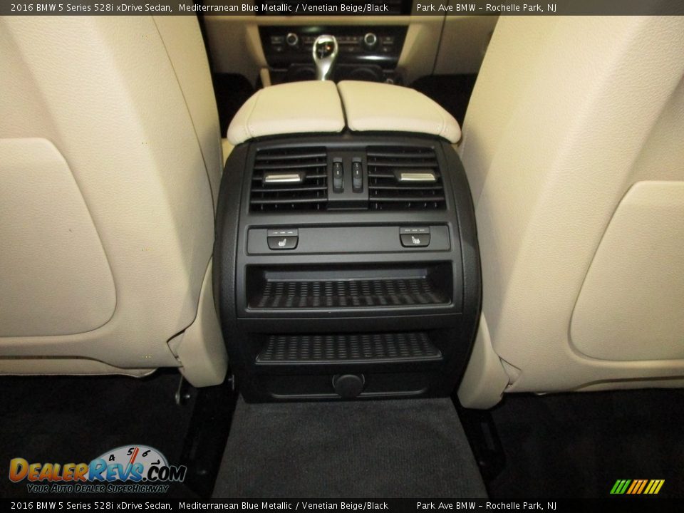 2016 BMW 5 Series 528i xDrive Sedan Mediterranean Blue Metallic / Venetian Beige/Black Photo #19