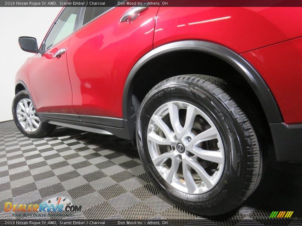 2019 Nissan Rogue SV AWD Scarlet Ember / Charcoal Photo #10