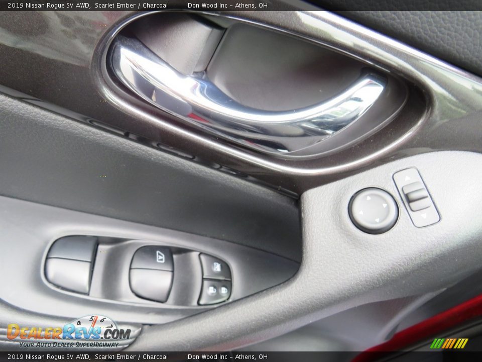 2019 Nissan Rogue SV AWD Scarlet Ember / Charcoal Photo #18