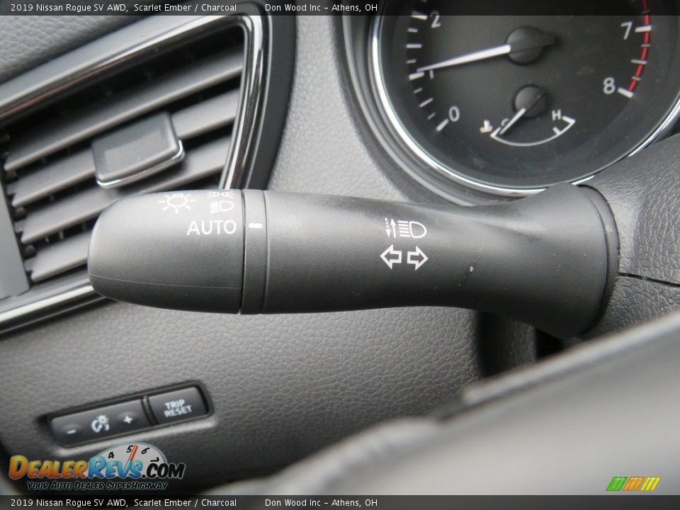 2019 Nissan Rogue SV AWD Scarlet Ember / Charcoal Photo #23