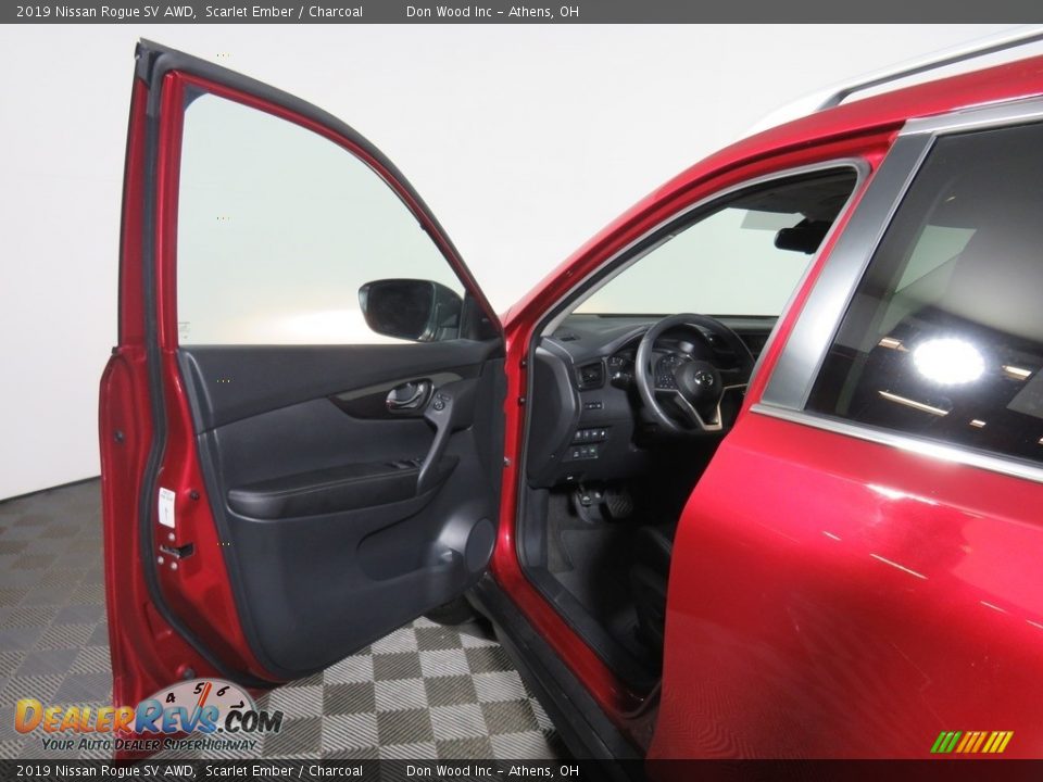 2019 Nissan Rogue SV AWD Scarlet Ember / Charcoal Photo #29