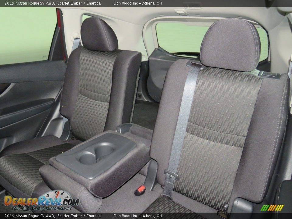 2019 Nissan Rogue SV AWD Scarlet Ember / Charcoal Photo #32