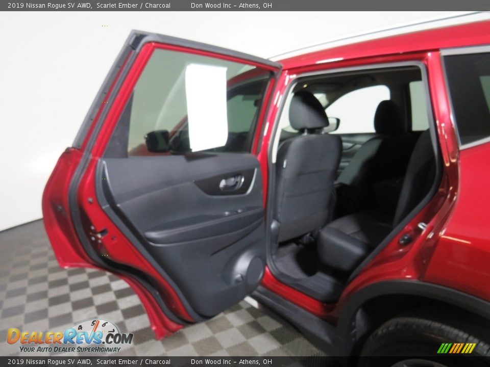 2019 Nissan Rogue SV AWD Scarlet Ember / Charcoal Photo #33