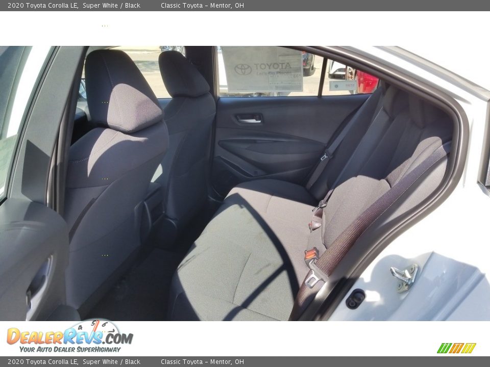 2020 Toyota Corolla LE Super White / Black Photo #3