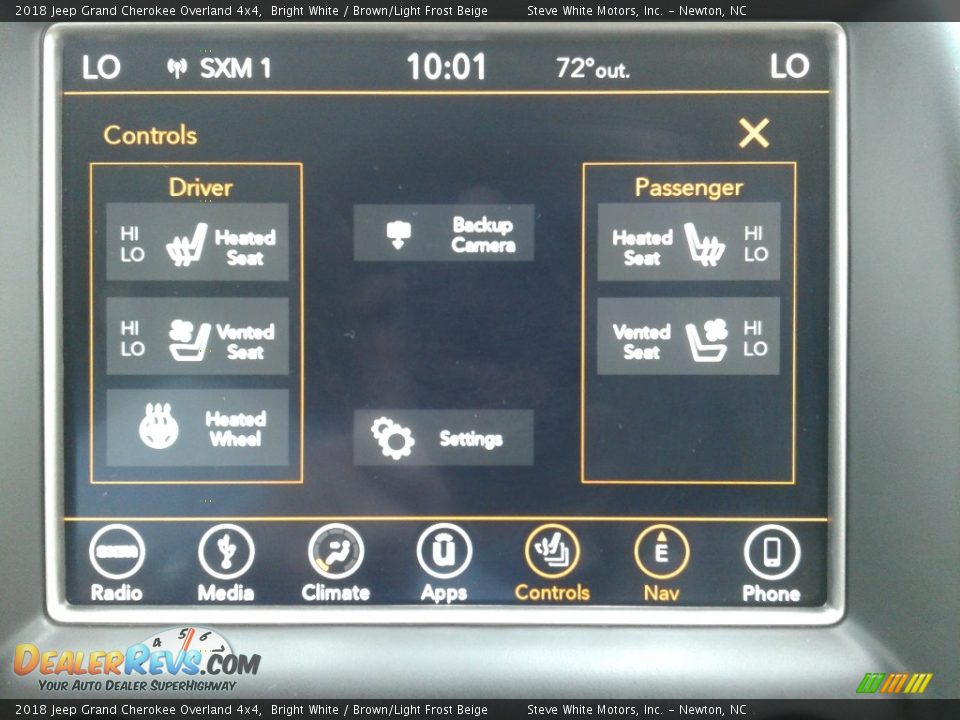 2018 Jeep Grand Cherokee Overland 4x4 Bright White / Brown/Light Frost Beige Photo #27