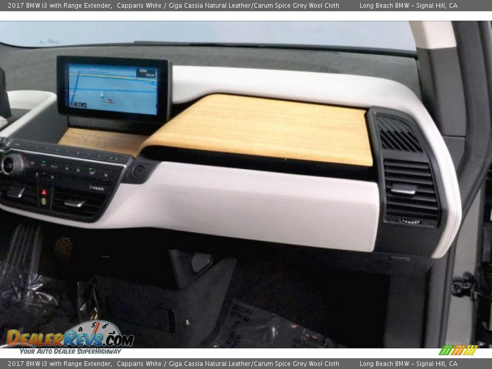 2017 BMW i3 with Range Extender Capparis White / Giga Cassia Natural Leather/Carum Spice Grey Wool Cloth Photo #24