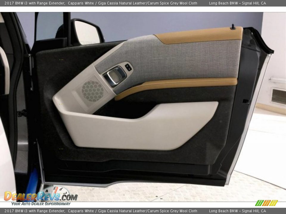 2017 BMW i3 with Range Extender Capparis White / Giga Cassia Natural Leather/Carum Spice Grey Wool Cloth Photo #26