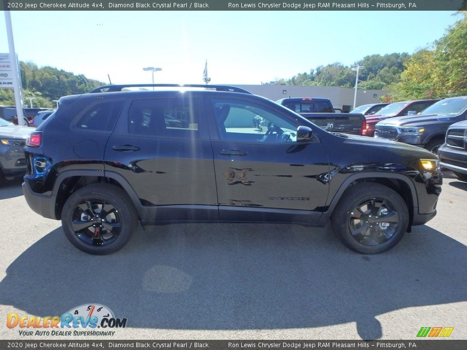 2020 Jeep Cherokee Altitude 4x4 Diamond Black Crystal Pearl / Black Photo #7