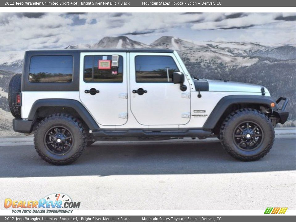 2012 Jeep Wrangler Unlimited Sport 4x4 Bright Silver Metallic / Black Photo #2