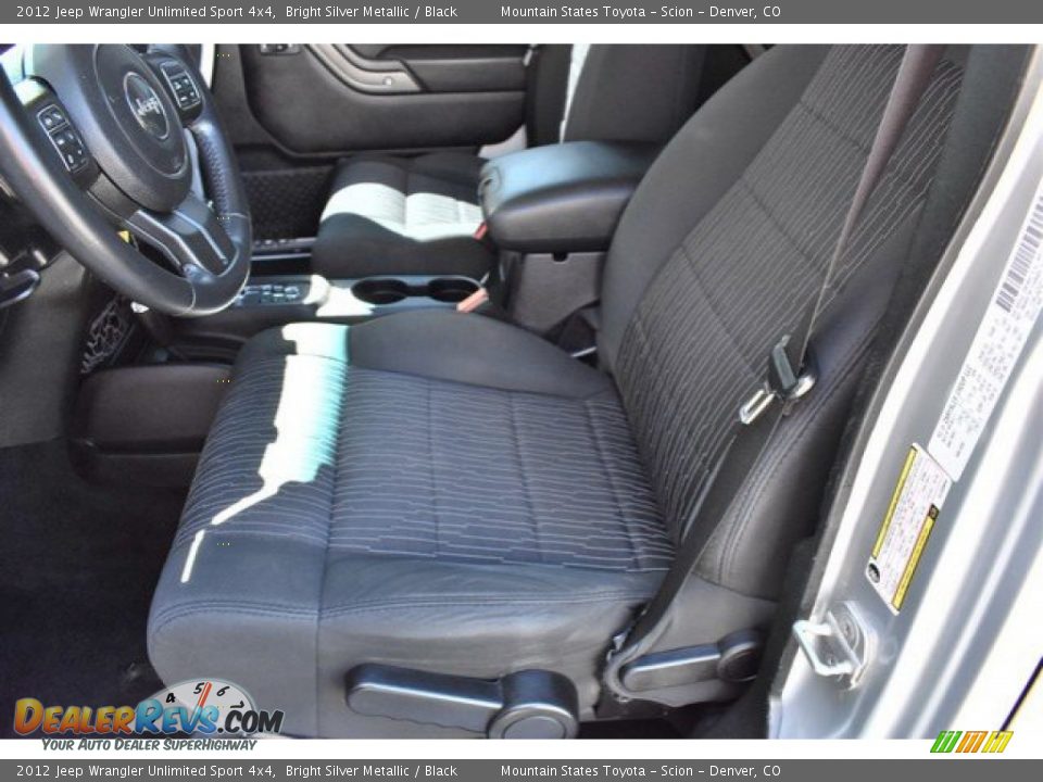 2012 Jeep Wrangler Unlimited Sport 4x4 Bright Silver Metallic / Black Photo #11
